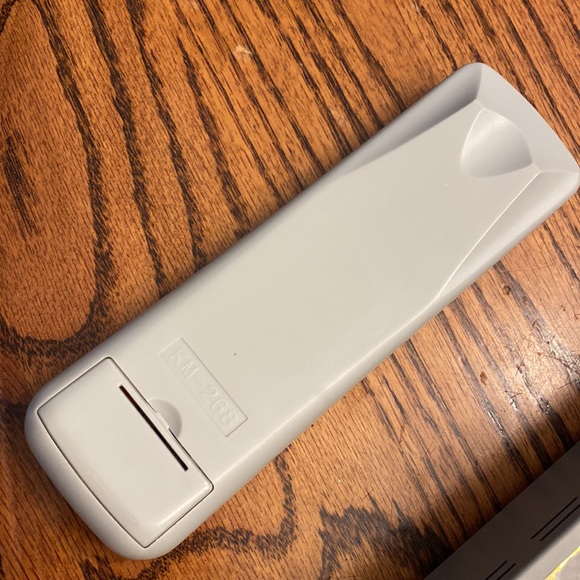 Coby DVD-224 Progressive Scan DVD CD MP3 CD-R CD-RE Player with Remote Control - Picture 7 of 10